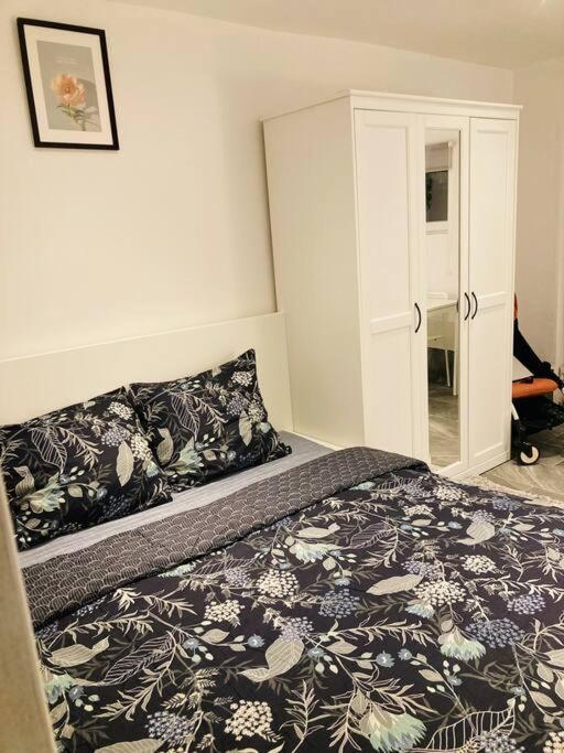 Studio House Near Paris エピネー・シュル・セーヌ エクステリア 写真