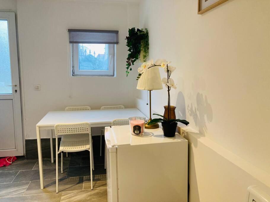 Studio House Near Paris エピネー・シュル・セーヌ エクステリア 写真